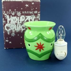 Scentsy Festive Ornament Warmer